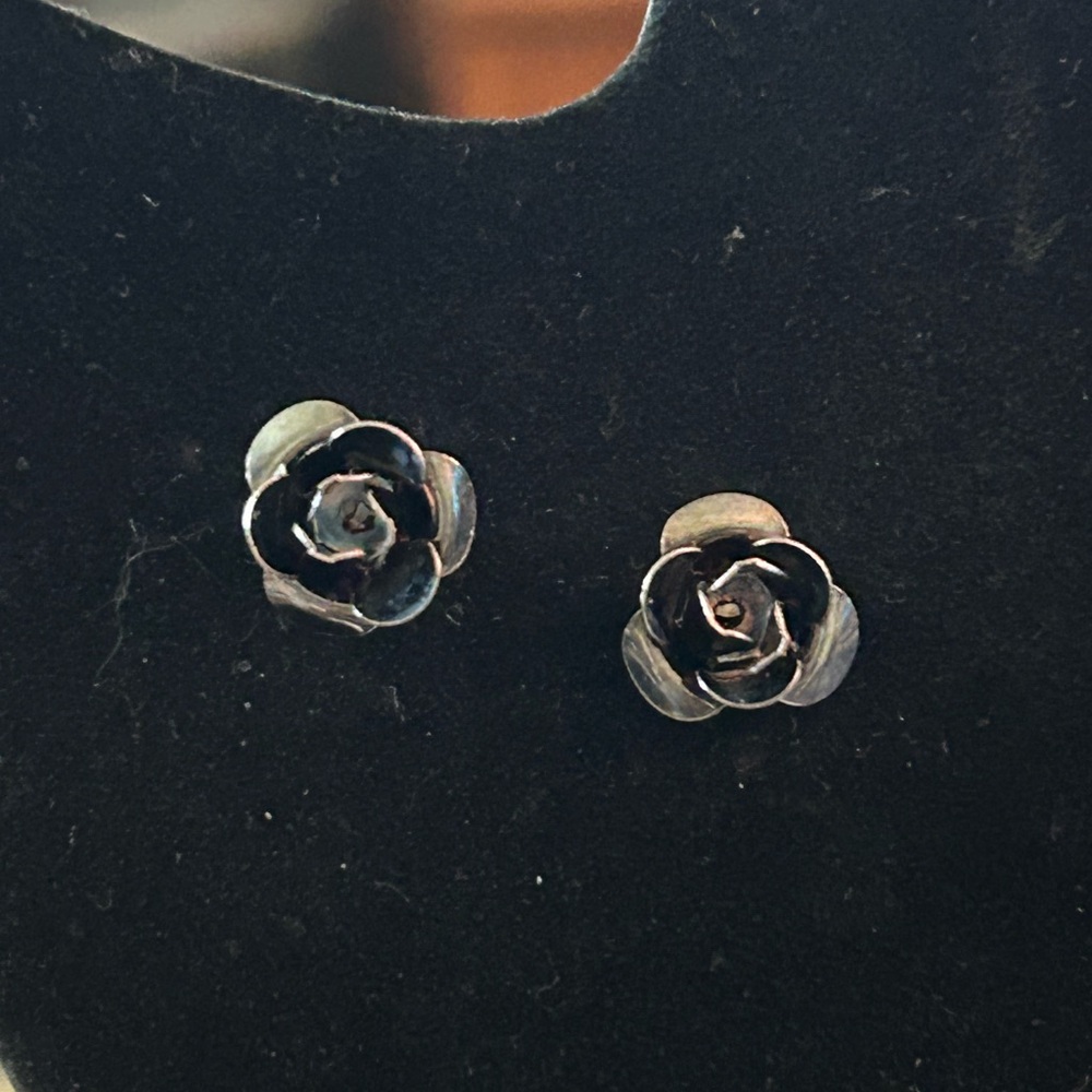 Black Rose Stud Earrings - Women's Floral Ear Studs - Picture 5 of 5